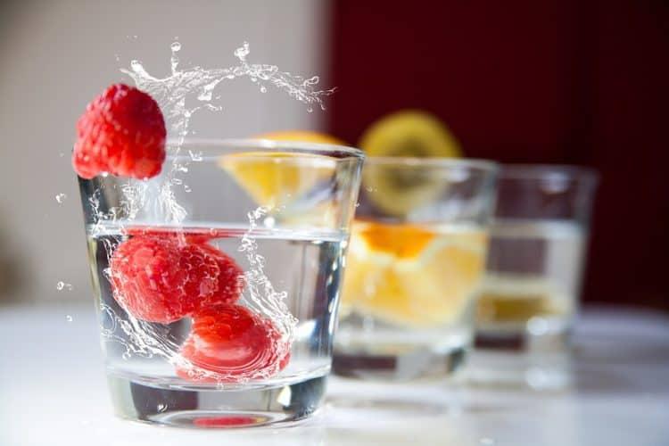 အဆီကျစေမယ့် Detox Waterတွေ ကိုယ်တိုင်လုပ်မယ်