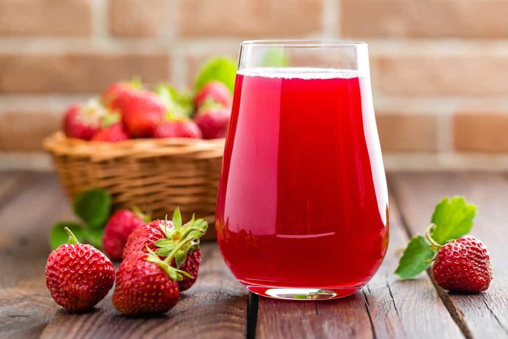 benefits-of-strawberry-juice