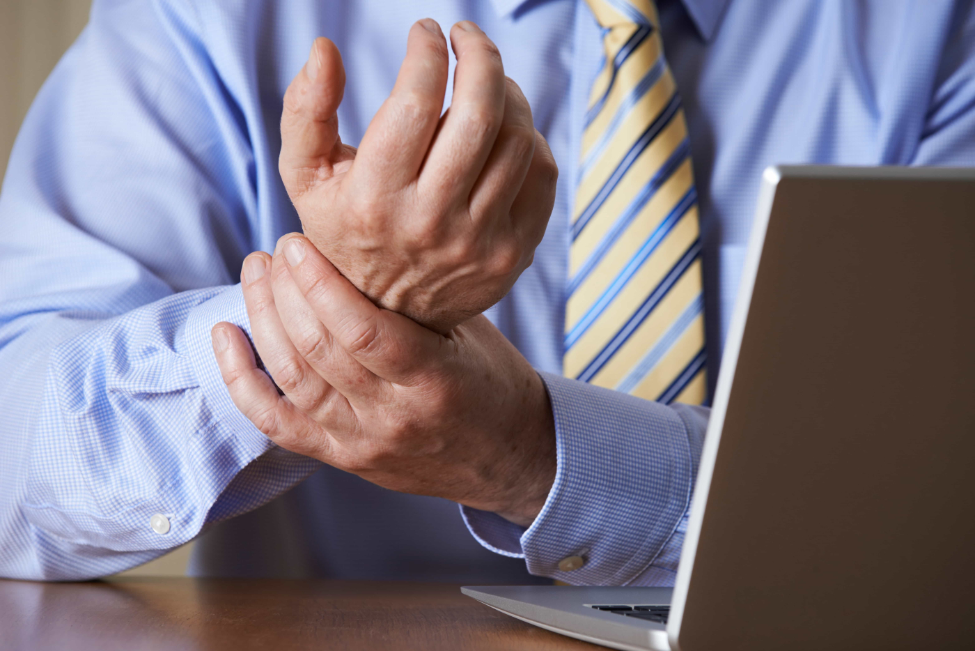 Carpal Tunnel Syndrome (လက်ကောက်ဝတ်ရှိ အာရုံကြော ဖိမိသောရောဂါ)