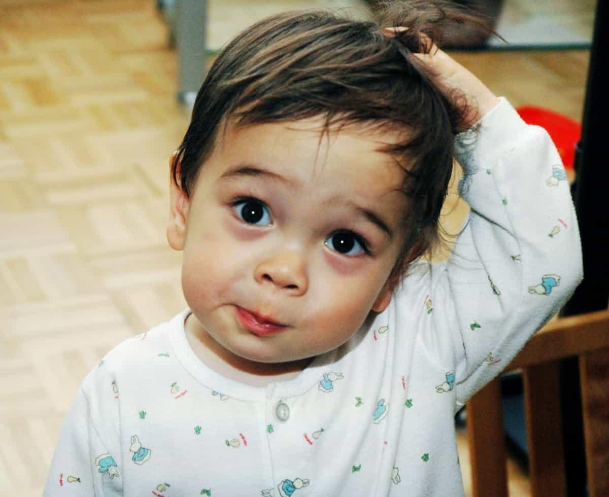 ကလေးဆံသား ကို ဘယ်လိုဂရုစိုက်ပေးမလဲ