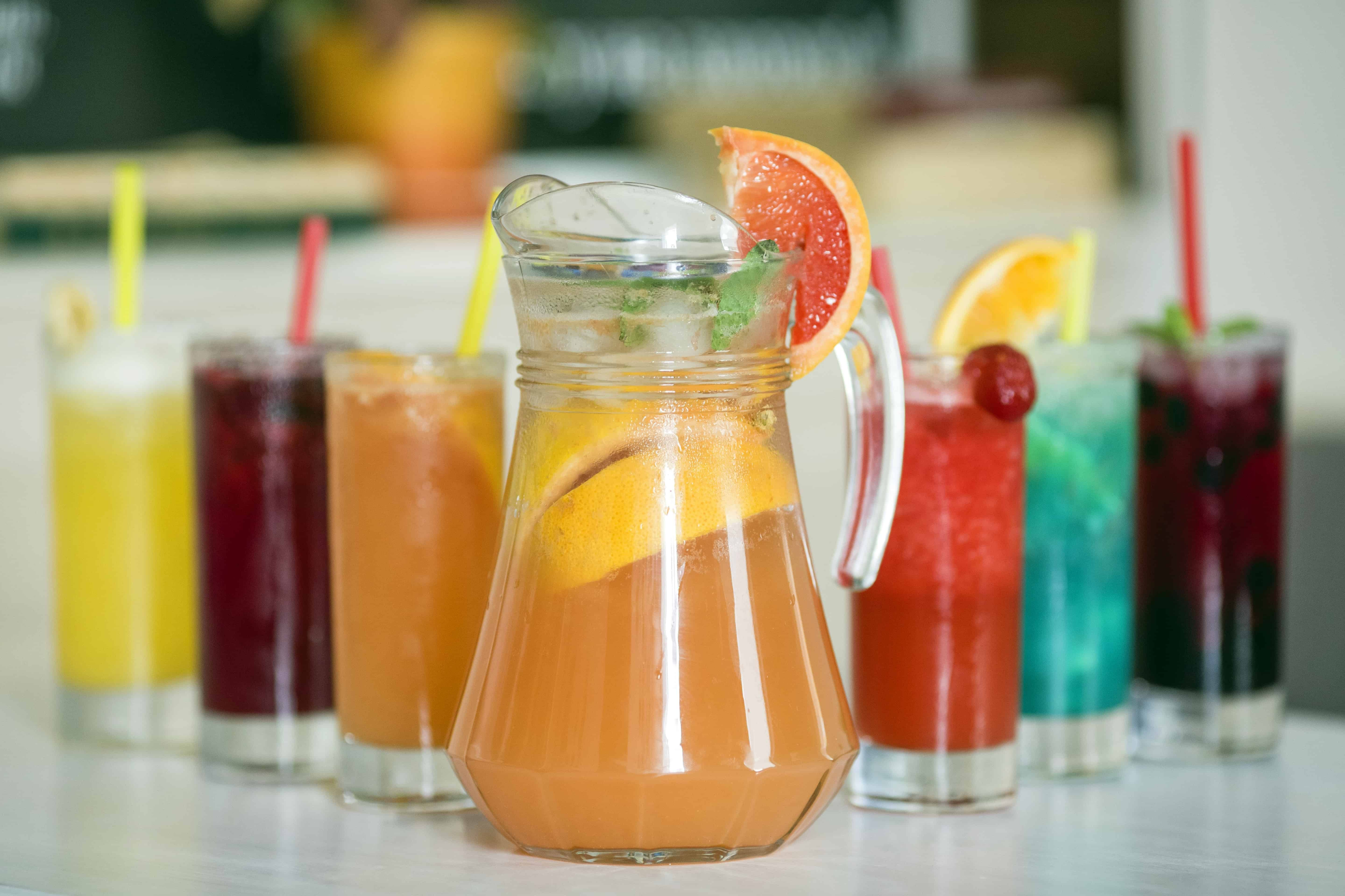 ကလေးများကို ဖျော်ရည်မတိုက်မီ သတိပြုရမည့် အချက် ၆ချက်