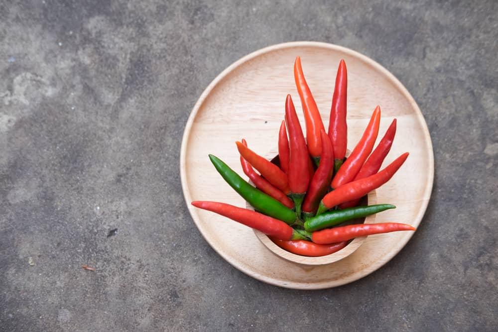 health-benefits-of-spicy-green-chili