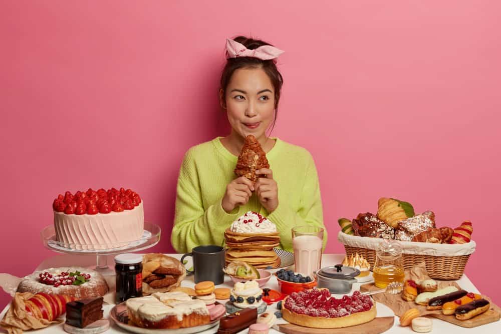 အစားအသောက်ကို အလွန်အကြူးစားသောက်နေခြင်းရဲ့ အမှန်တရား