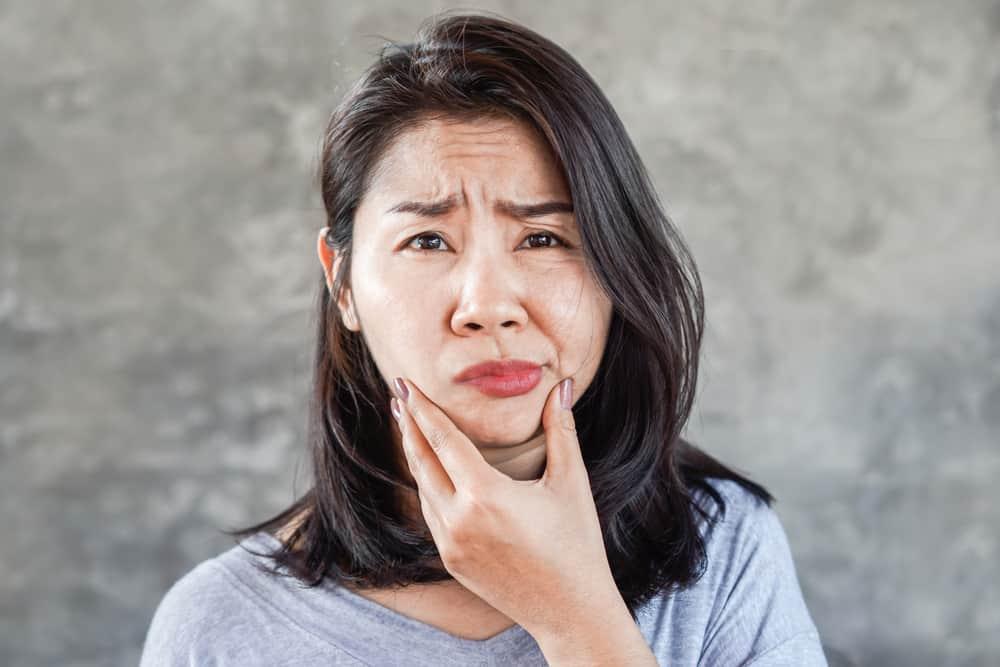 Broken facial bone (မျက်နှာအရိုးကျိုးခြင်း)
