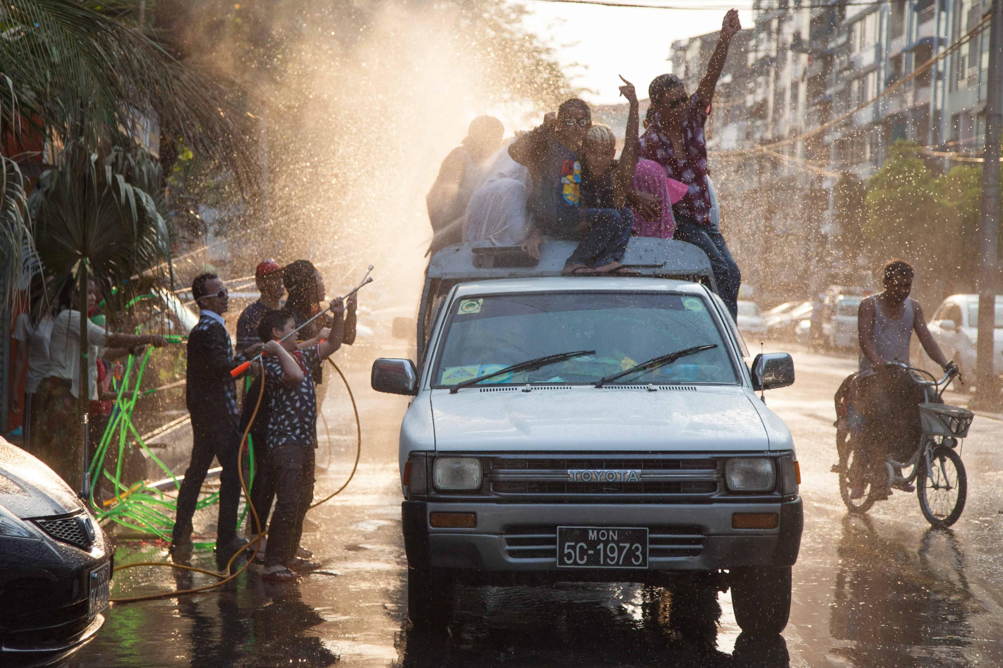 %e1%82%8athingyan-tips