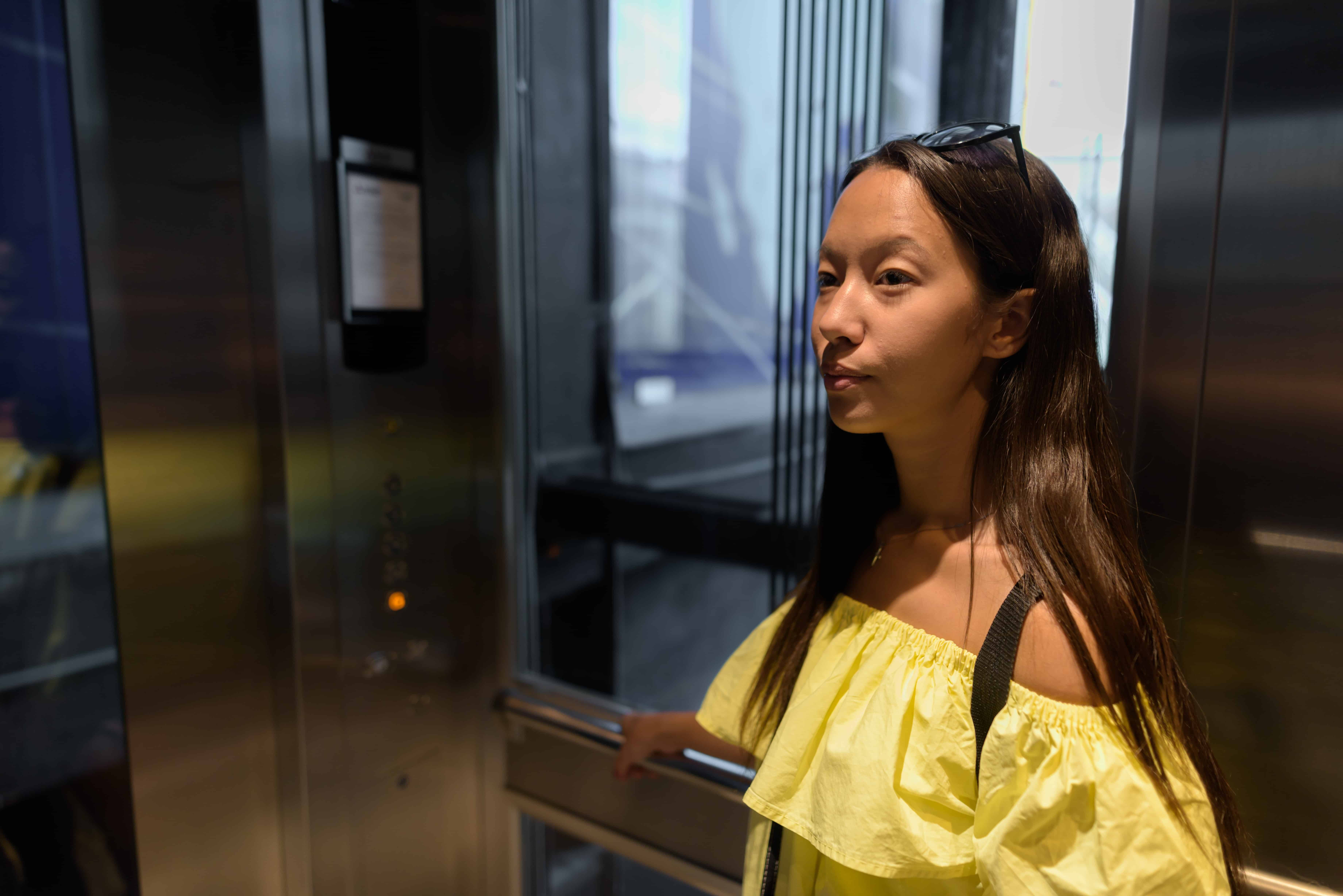 ဓာတ်လှေကားထဲ ပိတ်မိတဲ့အခါ ဘာလုပ်ရမလဲ