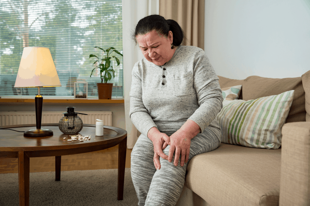 ဘာကြောင့် ခြေထောက်တွေလေးလံနေရတာလဲ ။ ။