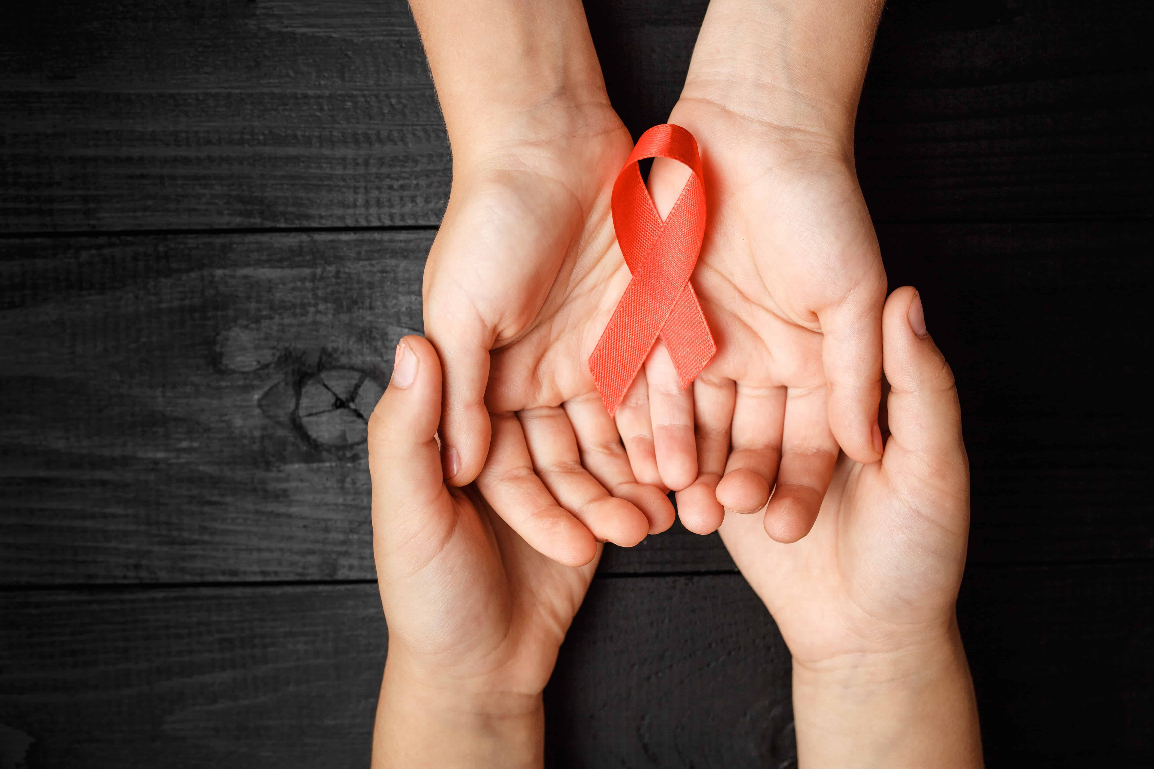 HIV ပိုးကူးစက်ခံရခြင်းနှင့် လူတွေသိထားတဲ့ မဟာအလွဲများ