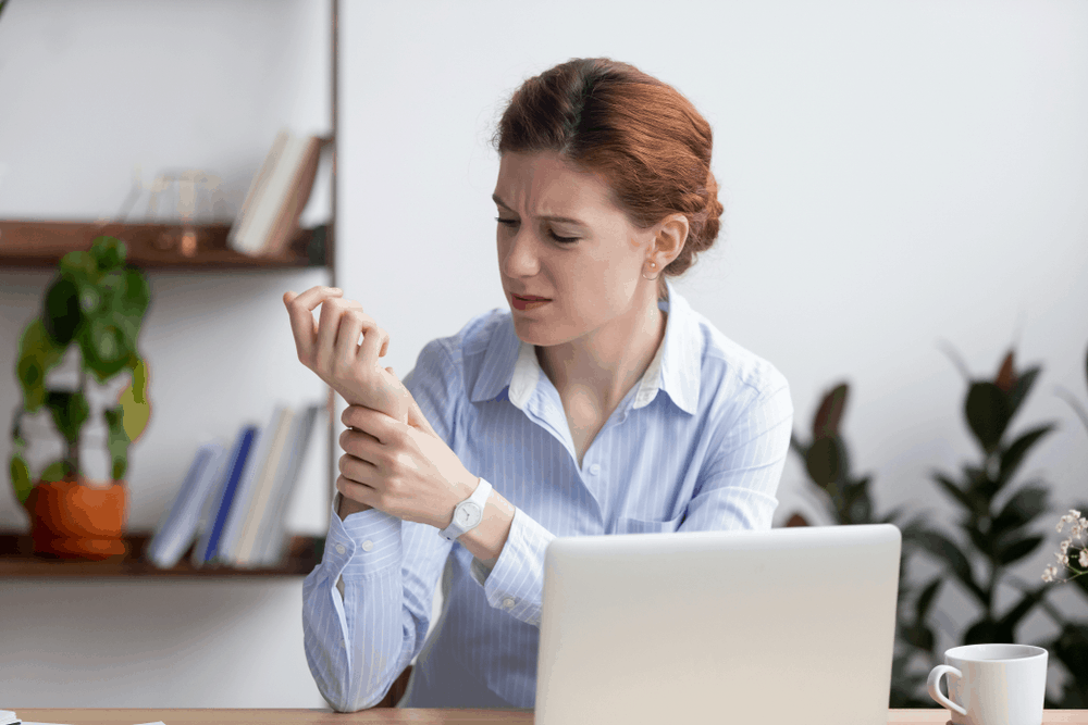 ကိုယ့်ခန္ဓါကိုယ်မှာ သွေးလည်ပတ်မှုမကောင်းတဲ့ လက္ခဏာတွေ သင်သတိထားမိရဲ့လား