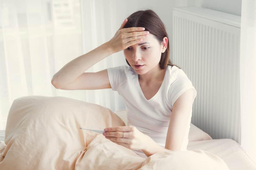 ဖျားနေတာမဟုတ်ဘဲ အသားတွေ ဘာလို့ အမြဲပူနေတာလဲ