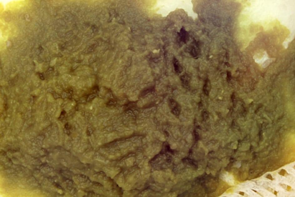 အစိမ်းရင့်ရောင် ဝမ်း