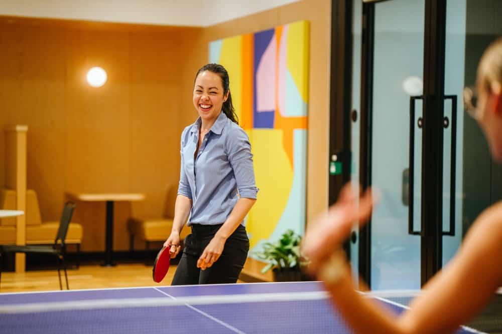 အားတဲ့အချိန် ရုံးမှာ table tennis ကစားသင့်တဲ့အကြောင်းရင်း