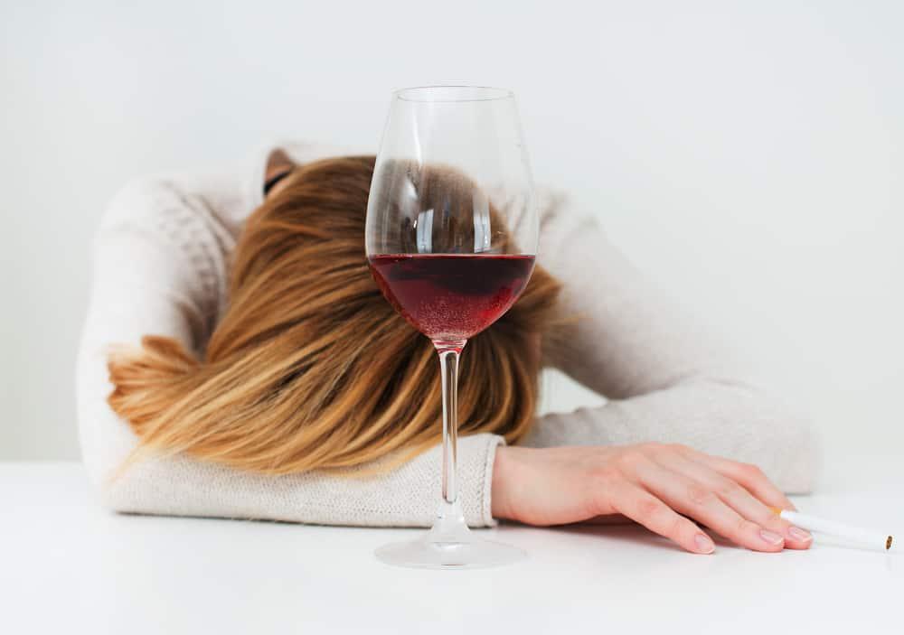 hangovers-worse-women