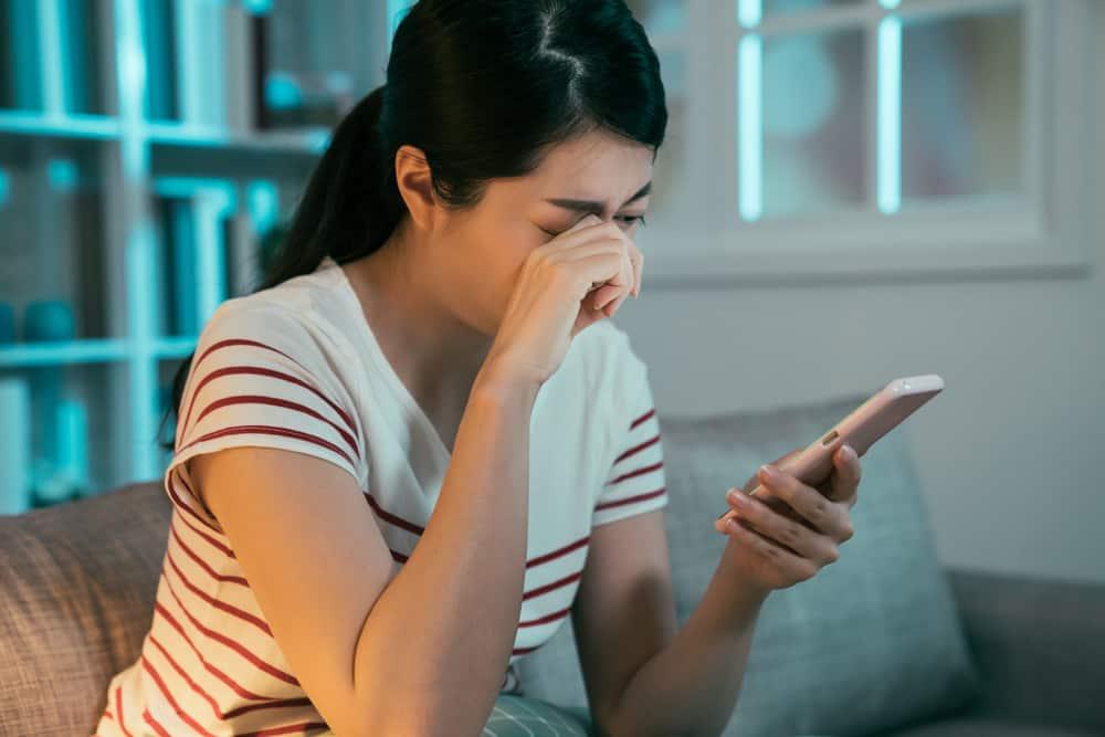 ငိုချင်နေရင် ငိုချလိုက်ပါ.......