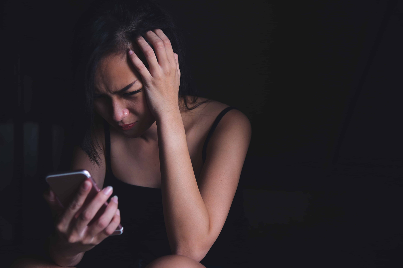 Nomophobia (သို့မဟုတ်) မသိမသာကူးစက်ခံနေရတဲ့ ကပ်ဘေး