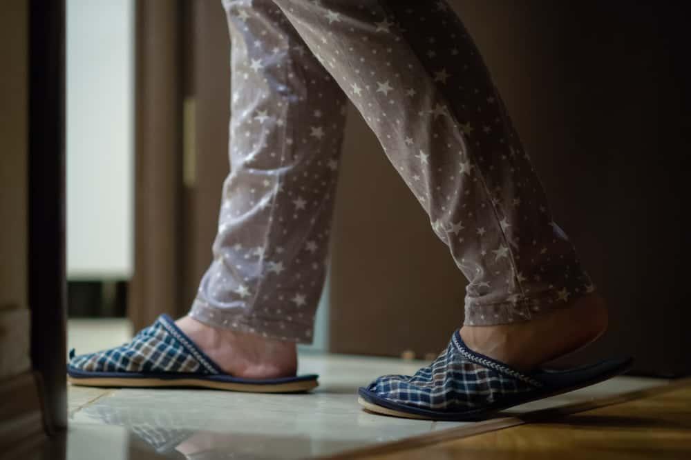 surprising-reasons-you-might-be-waking-up-in-the-middle-of-the-night-to-pee