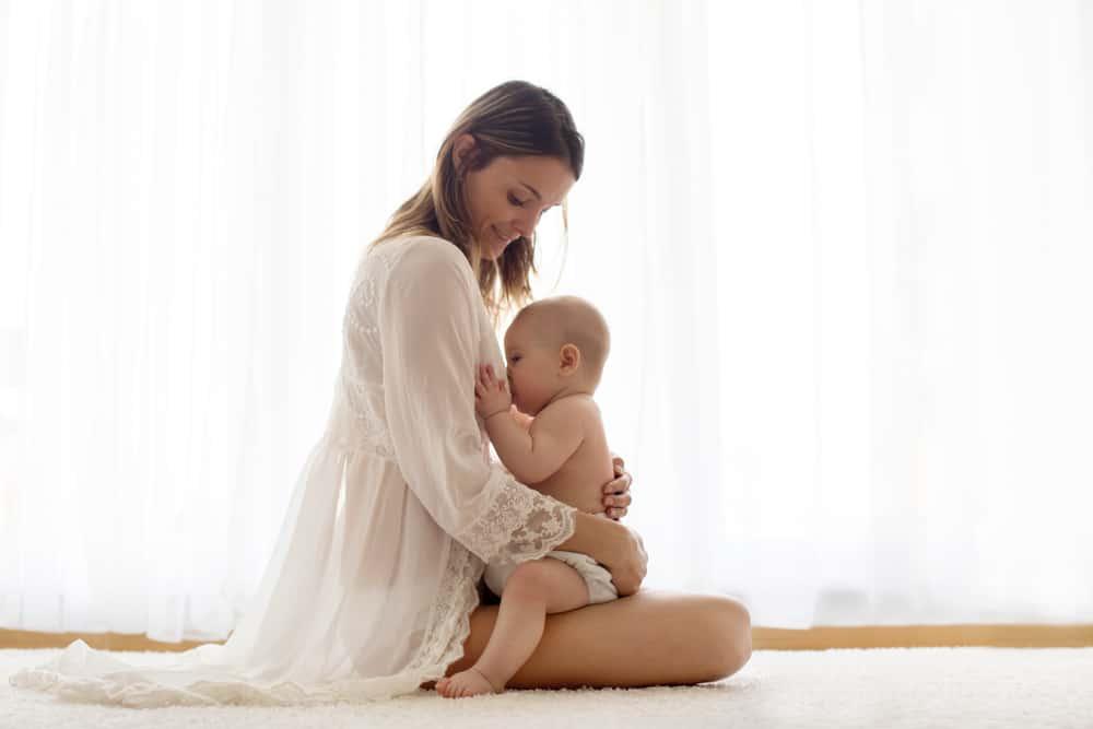 important-tips-for-breastfeeding-while-pregnant