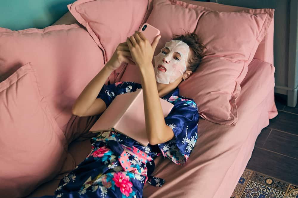 မျက်နှာမသစ်ဘဲ Face Mask ကပ်လို့ ရလား