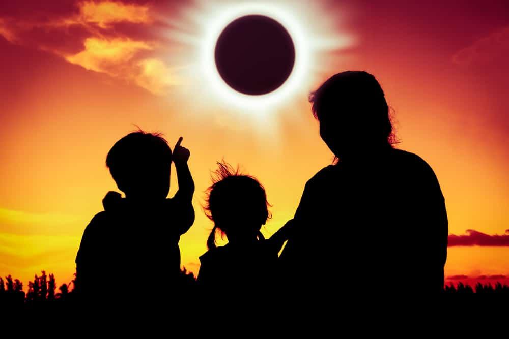 effect-of-a-solar-eclipse-on-your-mind-body-and-soul