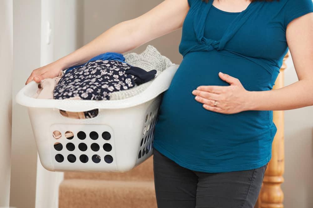 houseworks-that-pregnant-women-should-avoid