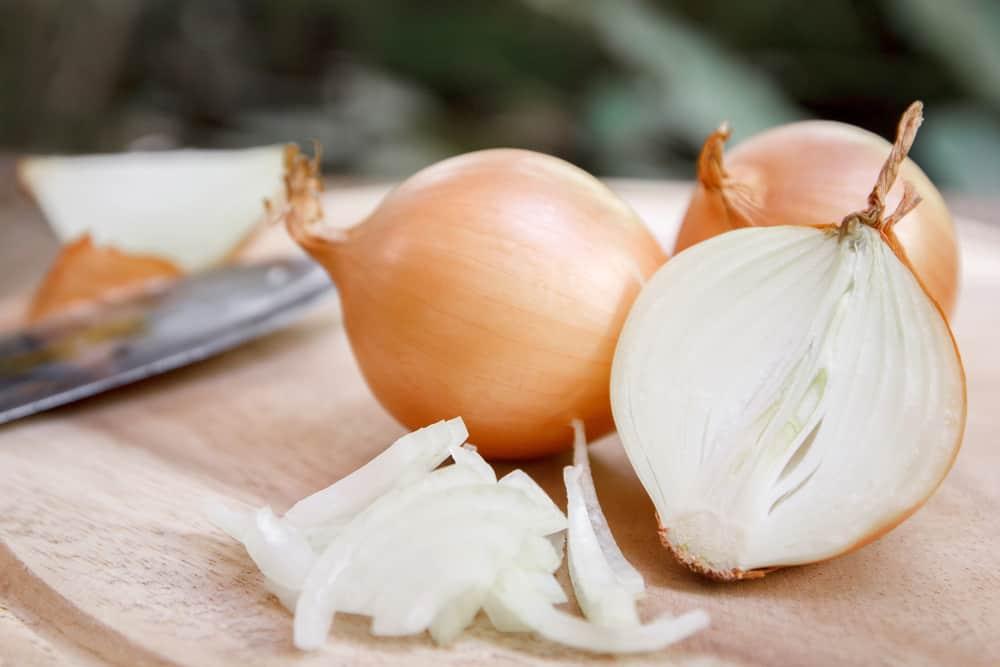 tips-on-how-to-cut-onions