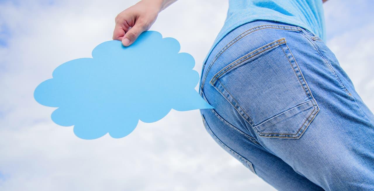 ဘာကြောင့် လေပွ နေရတာလဲ။