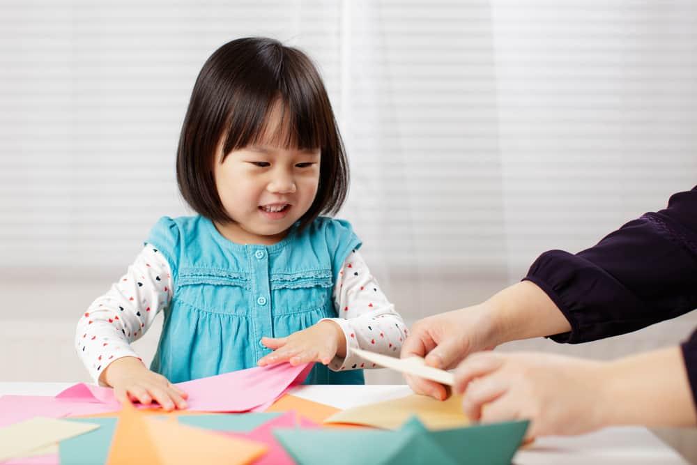 toddlers-and-origami-benefits