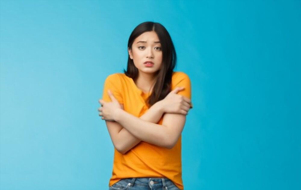 ဘာလို့ တစ်ချိန်လုံး ချမ်းနေရတာလဲ