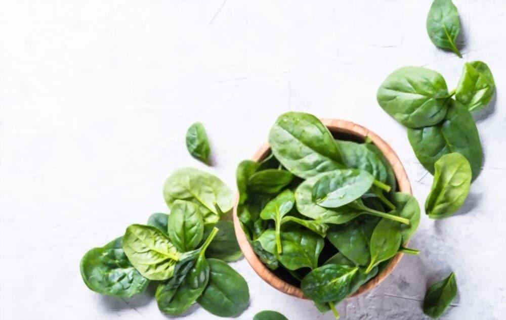 spinach-leaves-skin-benefits