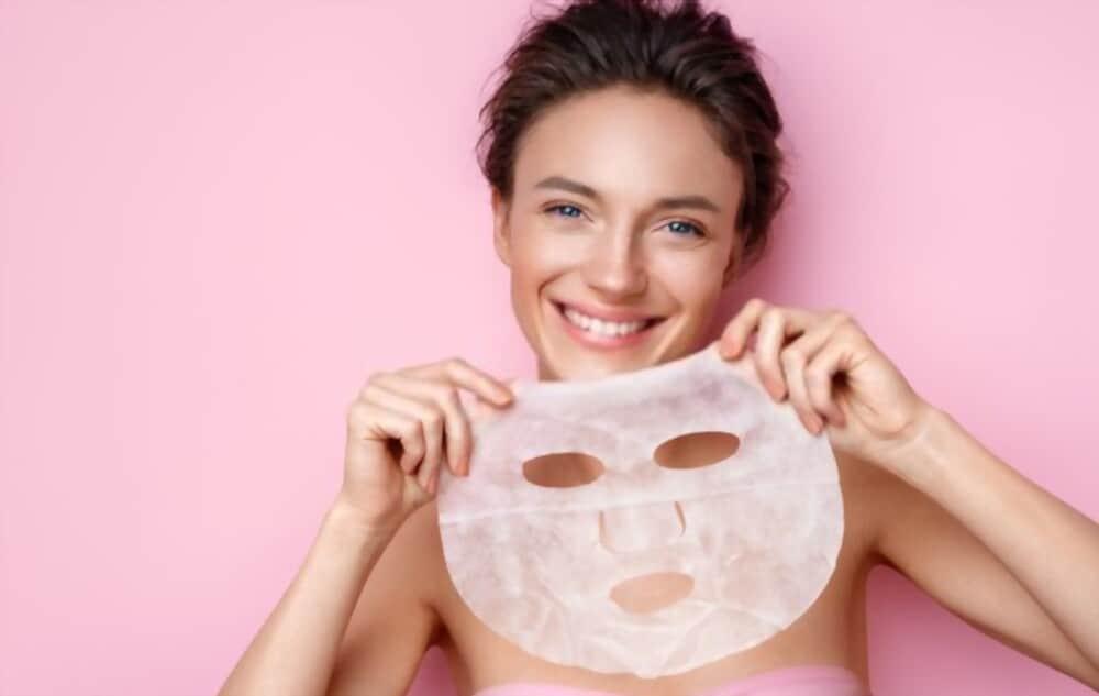 နည်းစနစ်မှန်မှန် Sheet Mask ကပ်ရင်း အသားအရေ ထိန်းသိမ်းကြမယ်